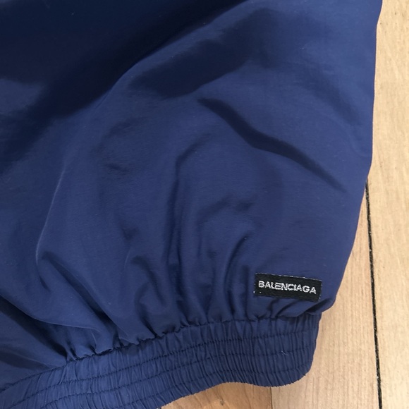 Balenciaga Windbreaker - Picture 6 of 7